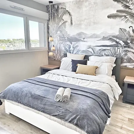 T2 Design Proche Gare/intra-m/sillon, Garage Prive Appartement